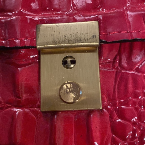 Vintage red leather purse. - Picture 2 of 10